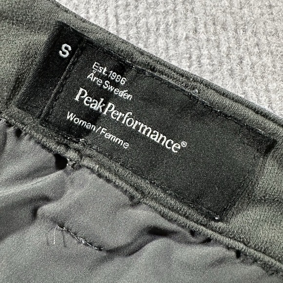 Peak Performance Womens Small‎ Corduroy Blue Shorts Camping Hiking Trekking - Picture 3 of 12